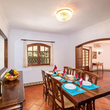 Villa Phi Phi By Algarve Vacation *