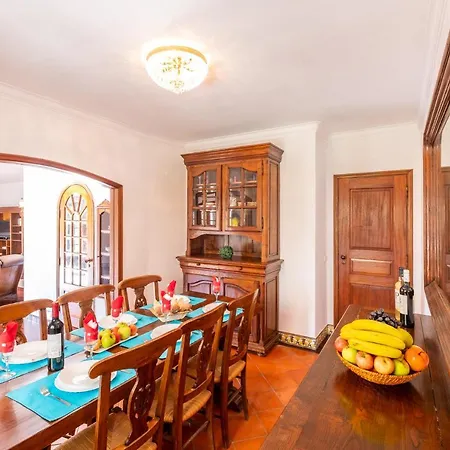 Villa Phi Phi By Algarve Vacation Quarteira
